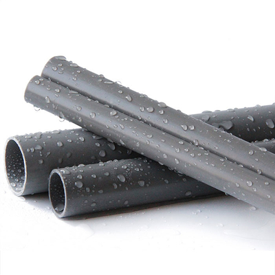 Klebende Plastik-PVC-Abflussrohre DN20 - DN630 Wasserversorgungs-Rohr des Grau-UPVC