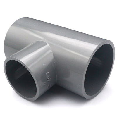 Grau PVC-Rohranschlüsse DN20 25 das Rohr 32 40 50 63 75 90, das T-Stück verringert, fertigten besonders an